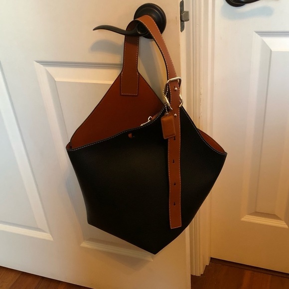 BORSETTA - Cholet Napa leather bucket bag. NW/OT! Internal phone slot. BEAUTIFUL - Picture 4 of 16